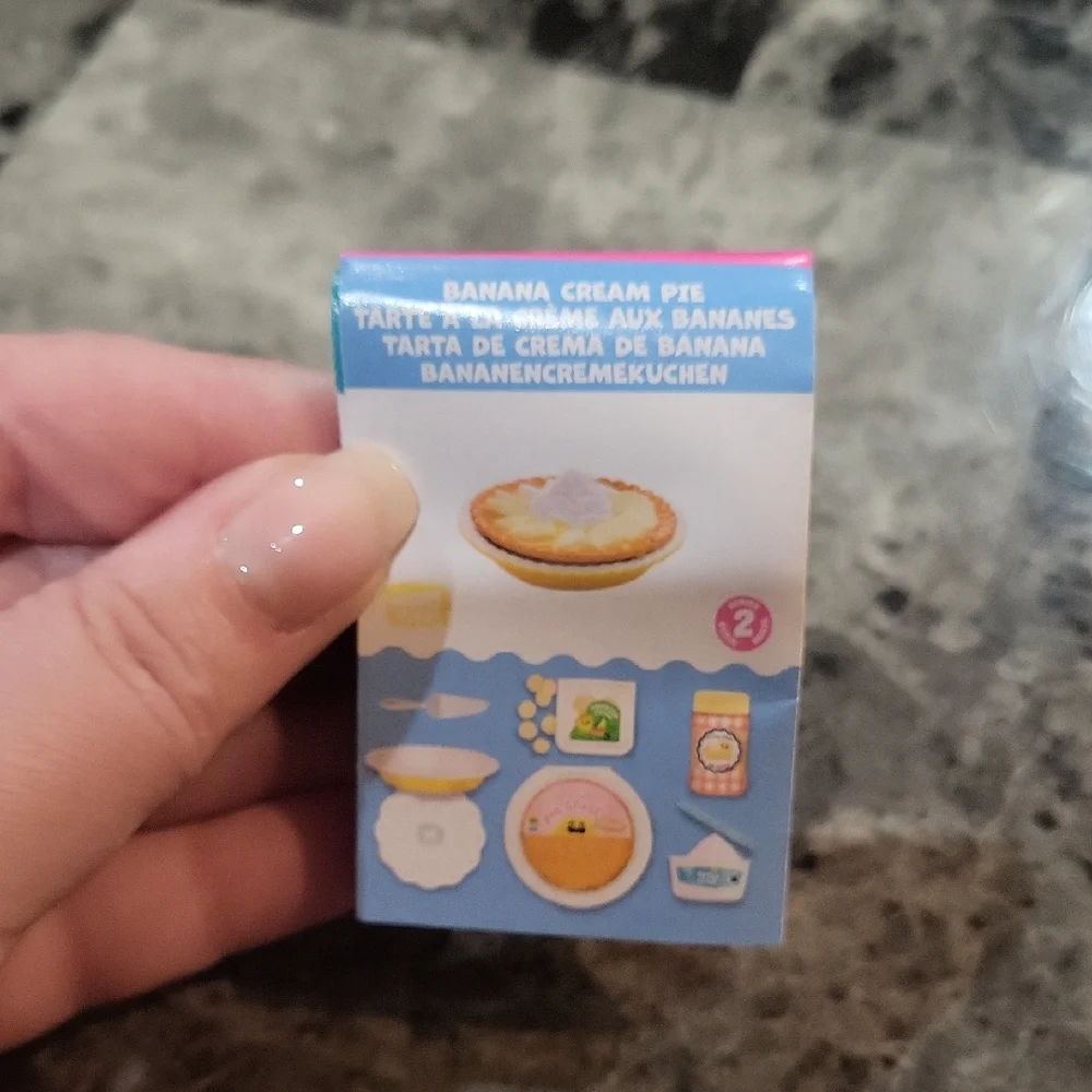 Miniverse Make It Mini Banana Cream Pie
